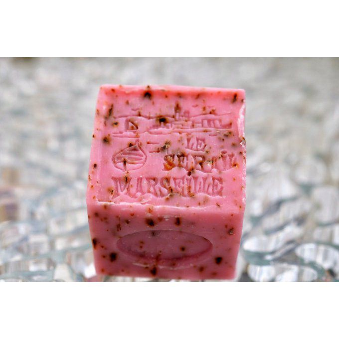 cube-150g-petales-rose-le -serail-mgr-distribution.jpeg