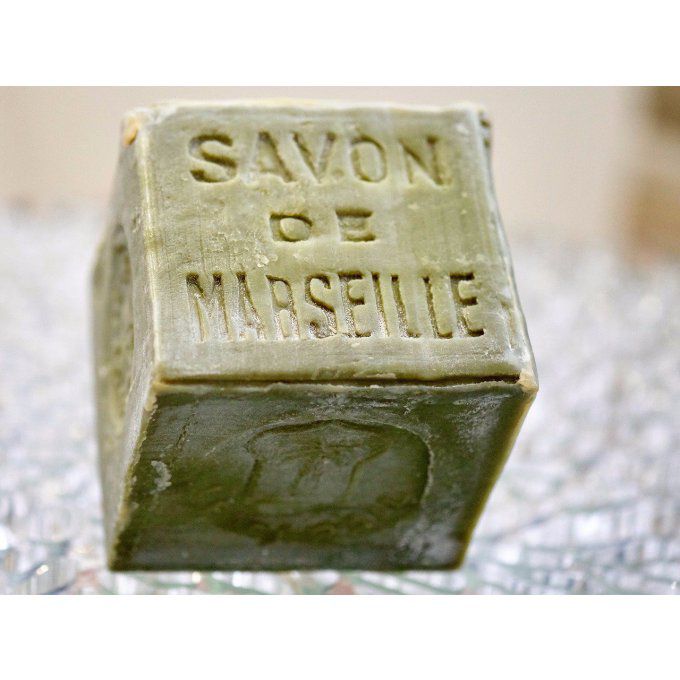savon-marseille-huile-olive-1kg-le-sérail-mgr-distribution.jpg