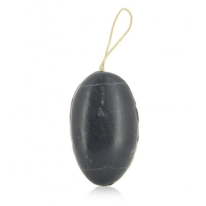 Savon galet au charbon végétal actif corde 155g