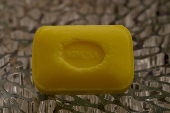 savon-Marseille-mimosa-100g-le-sérail-mgr-distribution.jpg